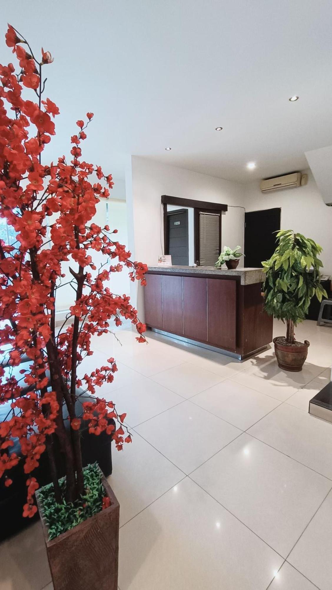 VI Hotel Bandung Kültér fotó