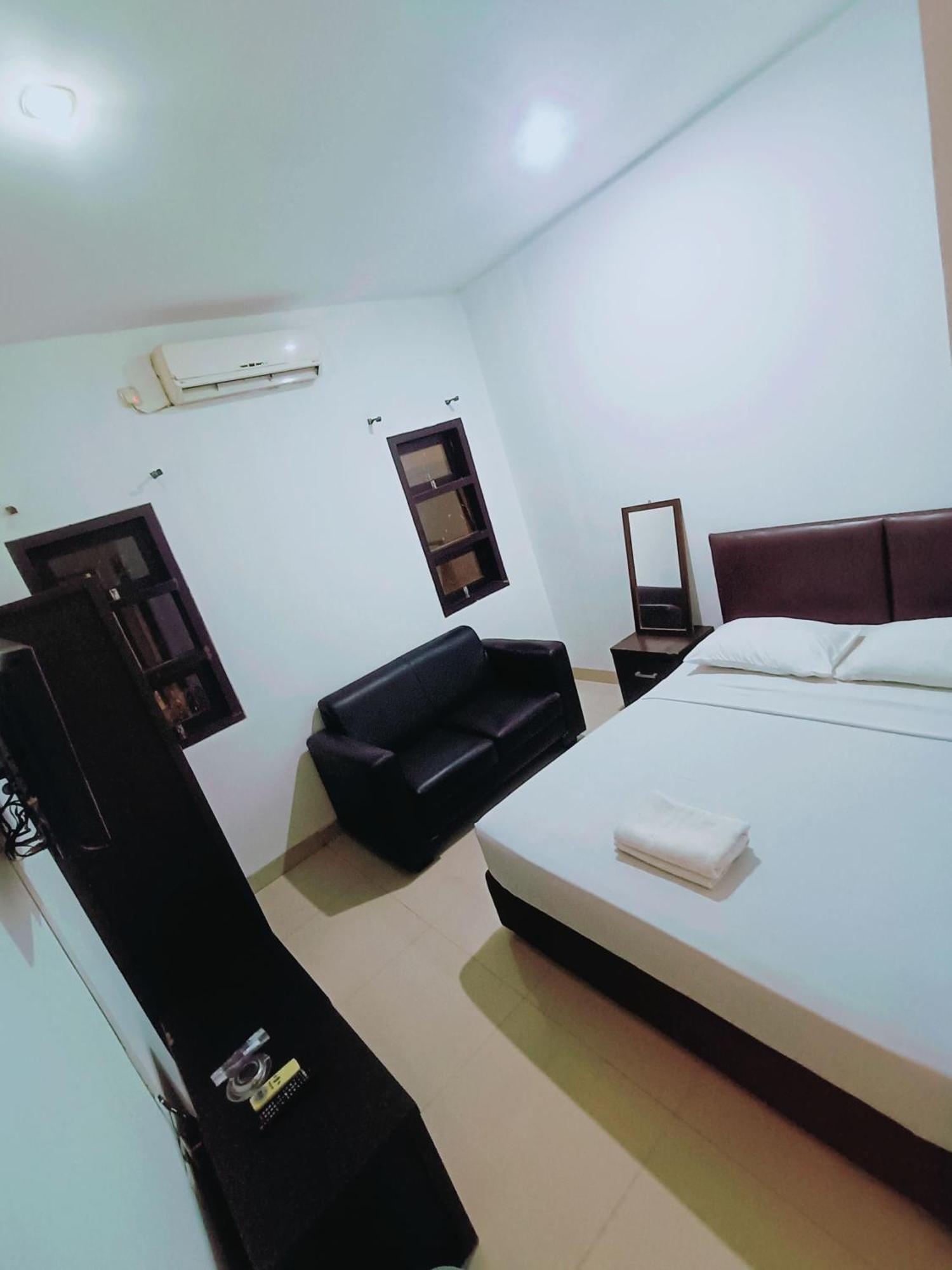 VI Hotel Bandung Kültér fotó